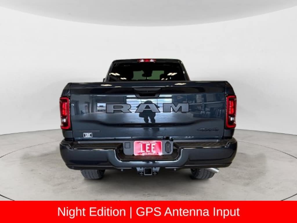 New 2026 Ram 2500 BIG HORN CREW CAB 4X4 6'4 BOX Pickup