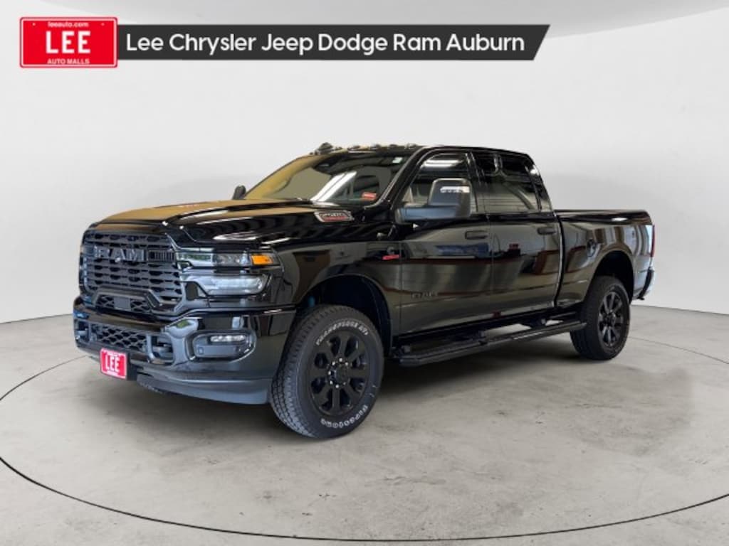New 2026 Ram 2500 BIG HORN CREW CAB 4X4 6'4 BOX Pickup