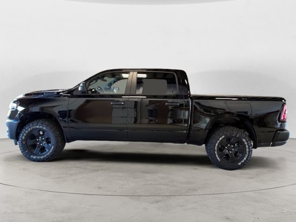 New 2026 Ram 1500 WARLOCK CREW CAB 4X4 5'7 BOX Pickup