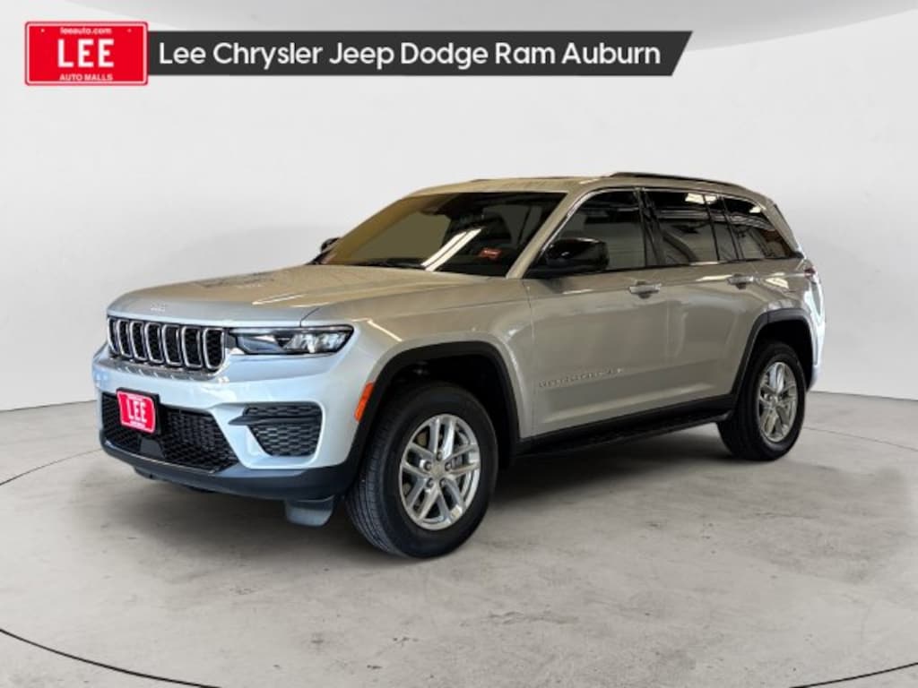 New 2026 Jeep Grand Cherokee LAREDO X 4X4 Sport Utility