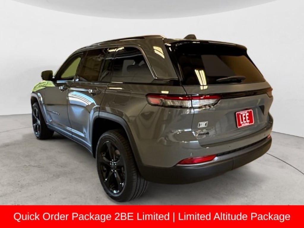 New 2027 Jeep Grand Cherokee LIMITED 4X4 Sport Utility