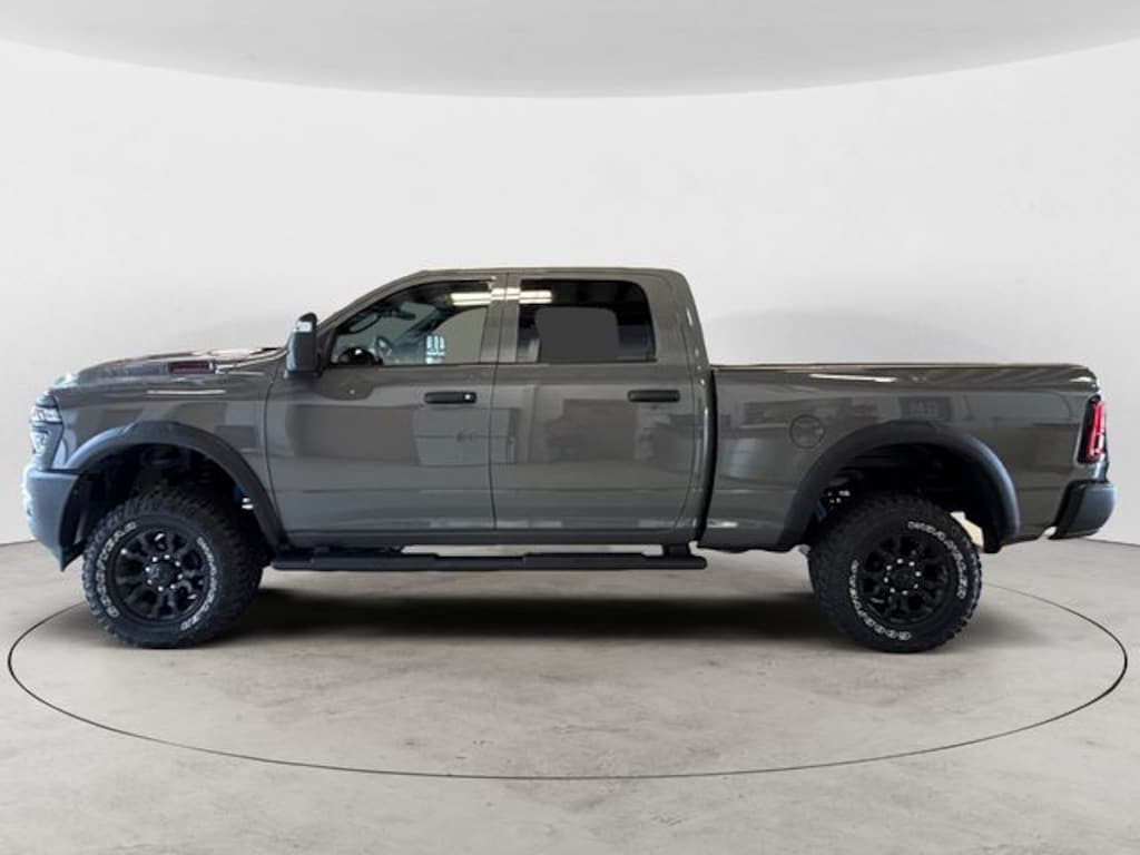 New 2026 Ram 2500 TRADESMAN CREW CAB 4X4 6'4 BOX Pickup