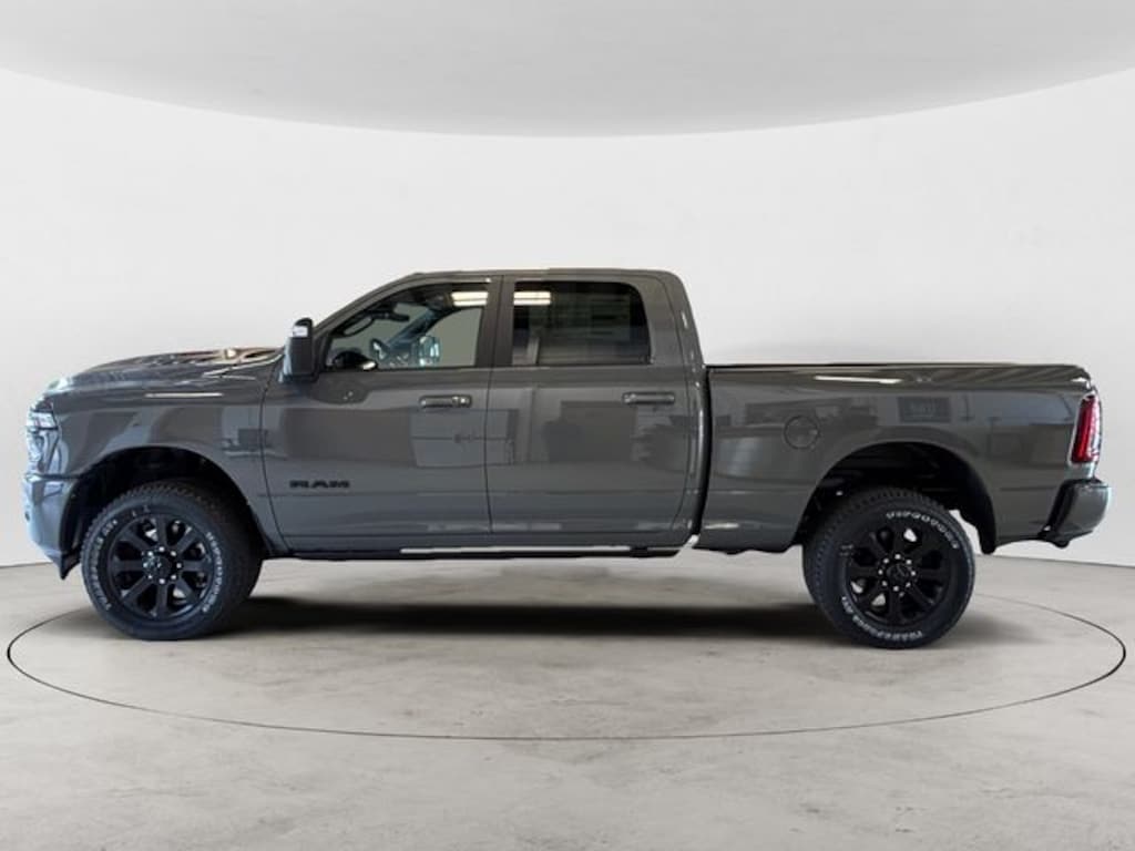 New 2026 Ram 2500 LARAMIE CREW CAB 4X4 6'4 BOX Pickup
