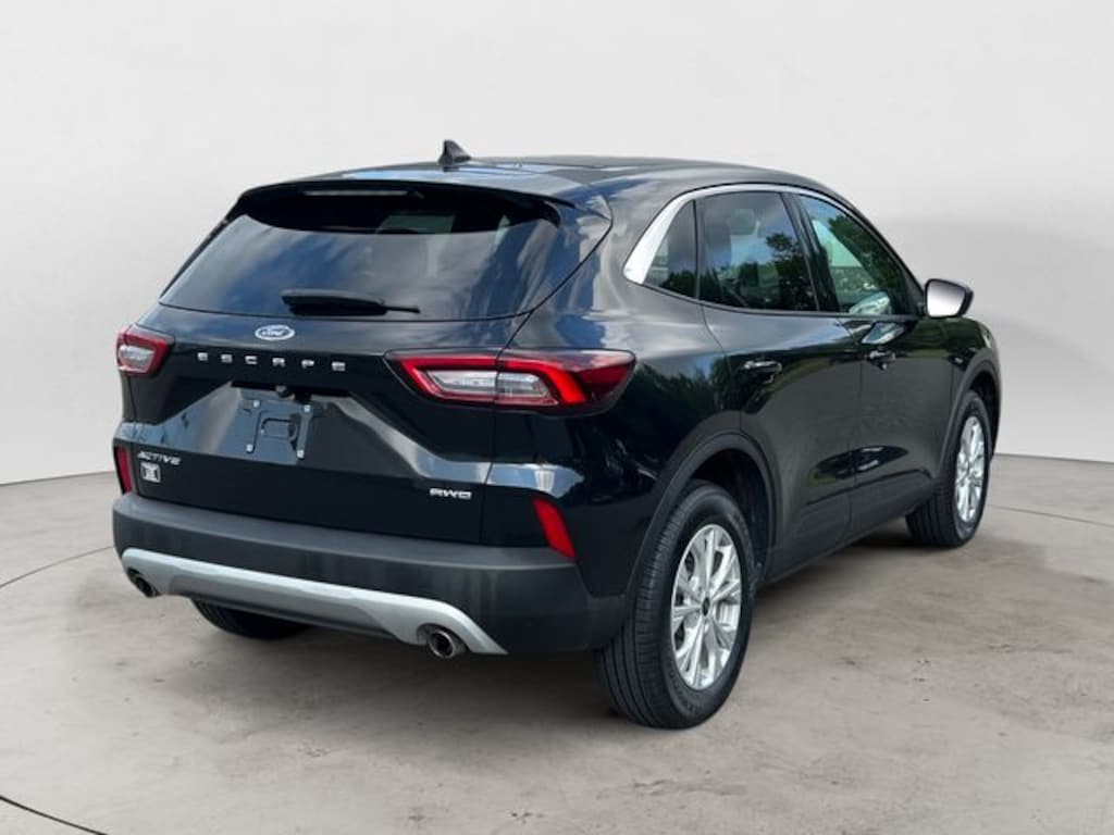 Used 2024 Ford Escape Active SUV