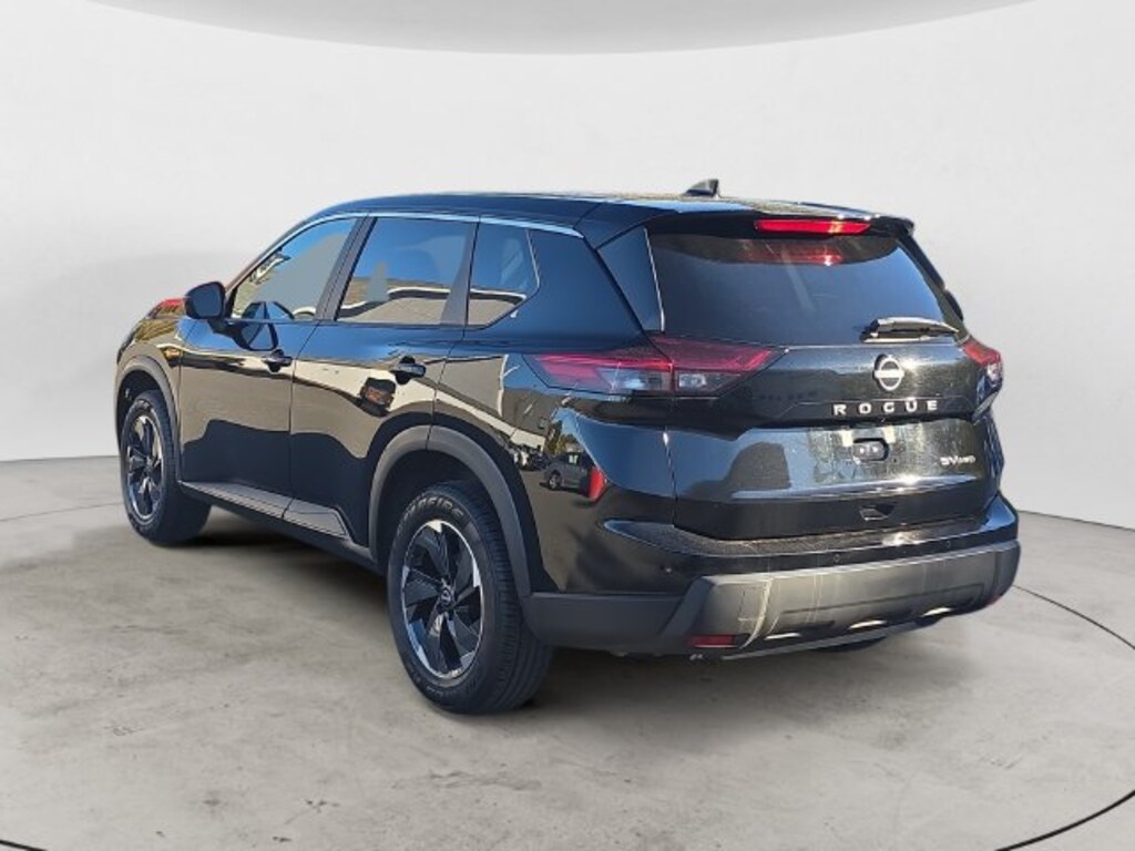 Used 2024 Nissan Rogue SV SUV