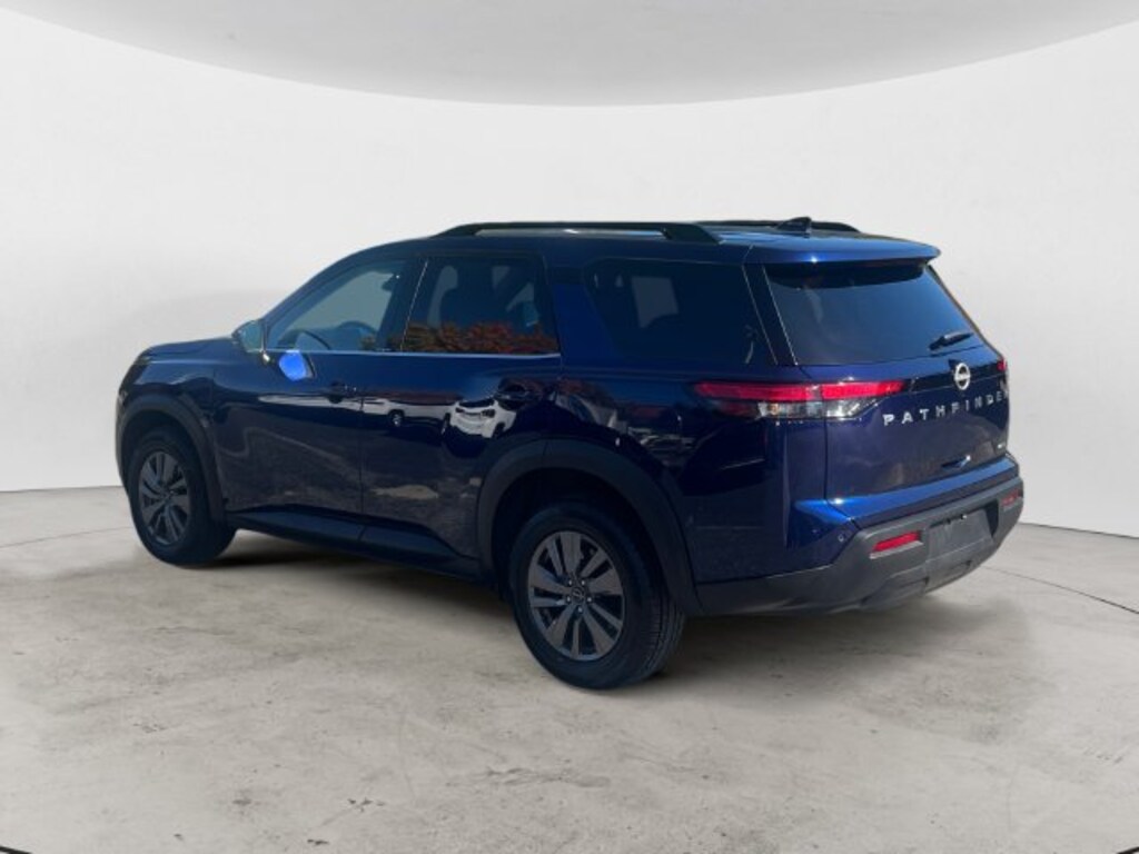 Used 2025 Nissan Pathfinder SV SUV