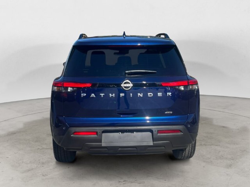 Used 2025 Nissan Pathfinder SV SUV