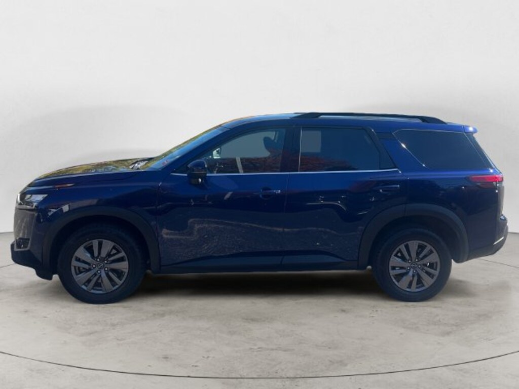 Used 2025 Nissan Pathfinder SV SUV