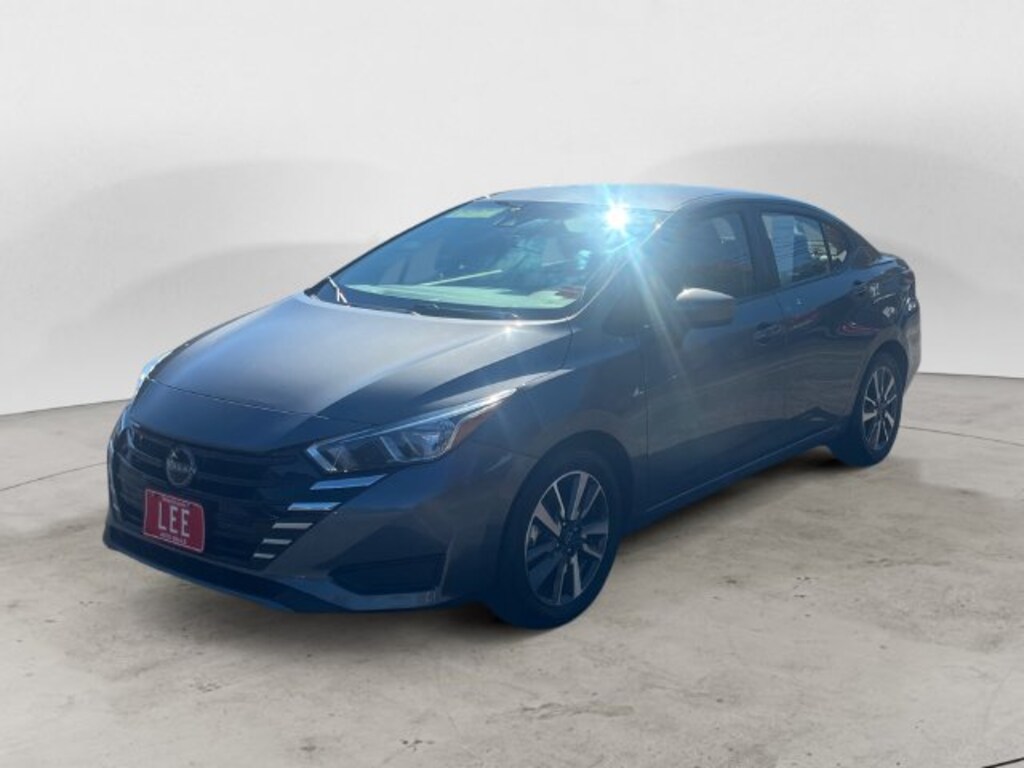 Used 2024 Nissan Versa 1.6 SV Sedan