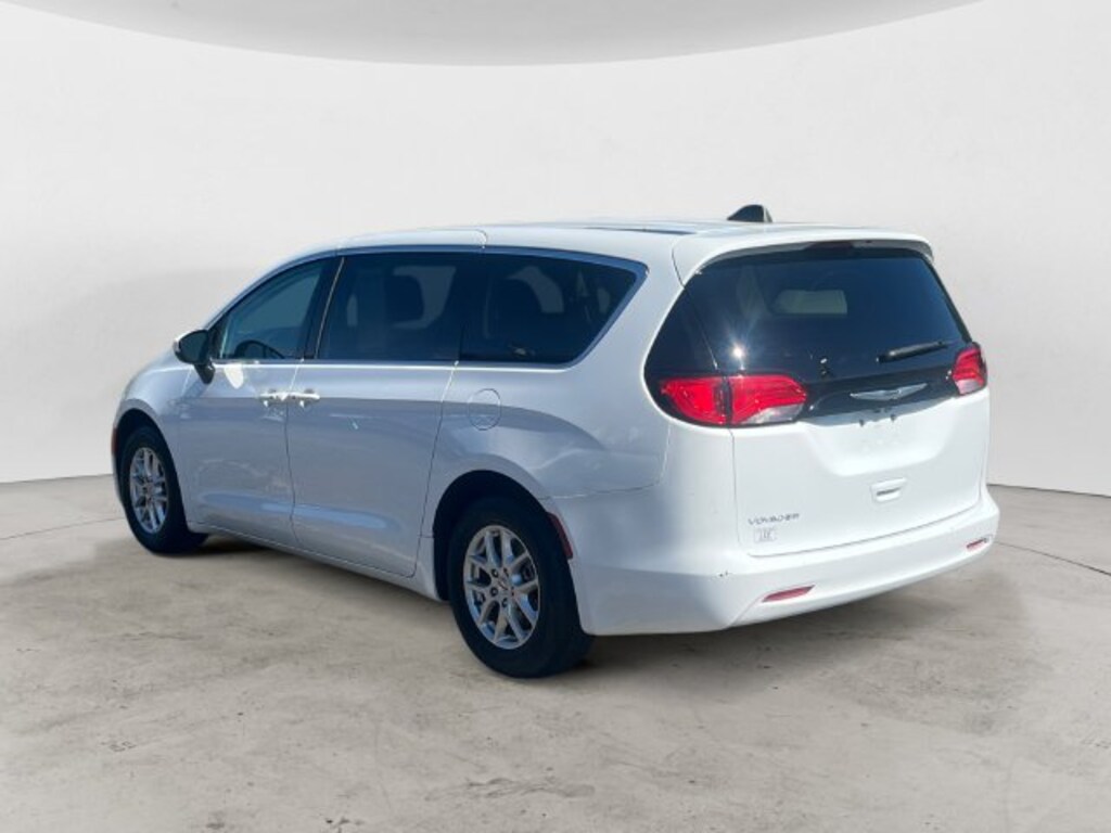 Used 2023 Chrysler Voyager LX Minivan/Van