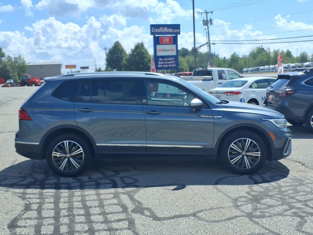 Used 2024 Volkswagen Tiguan 2.0T SE SUV