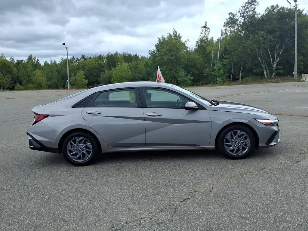 Used 2024 Hyundai Elantra SEL Sedan