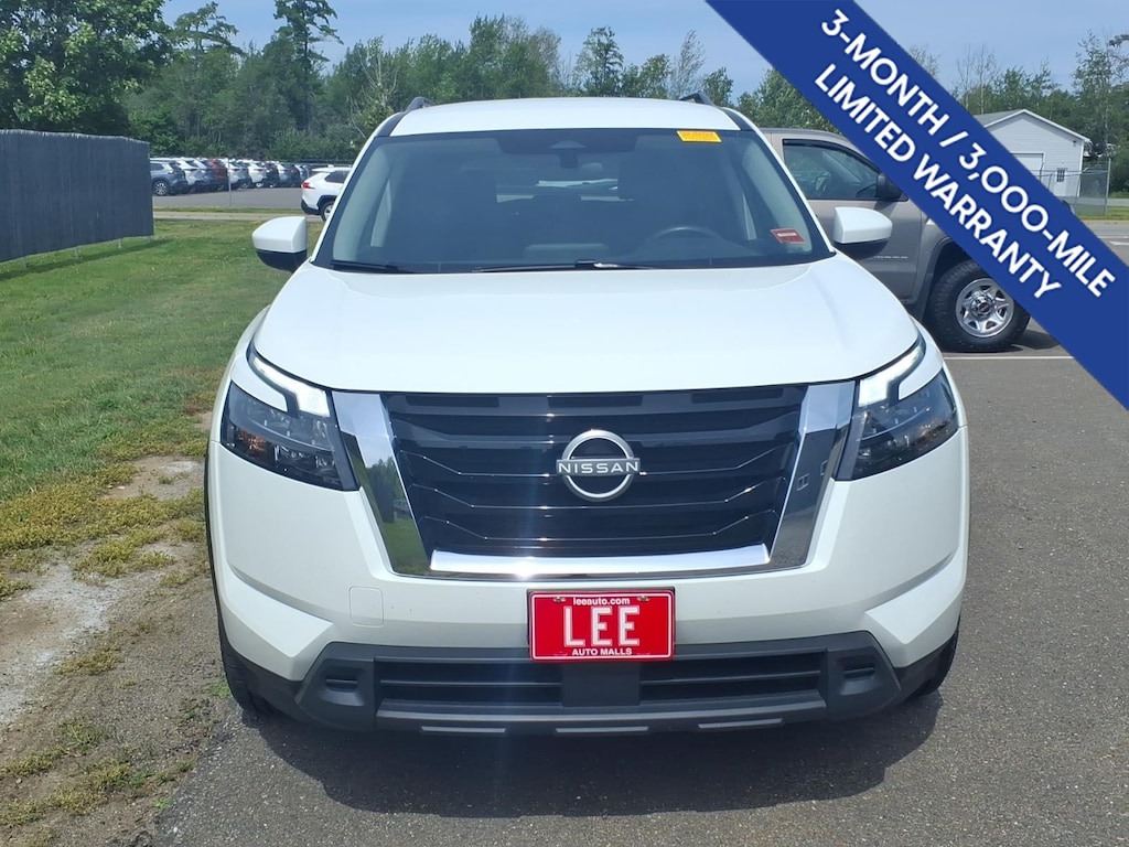 Used 2025 Nissan Pathfinder SV SUV