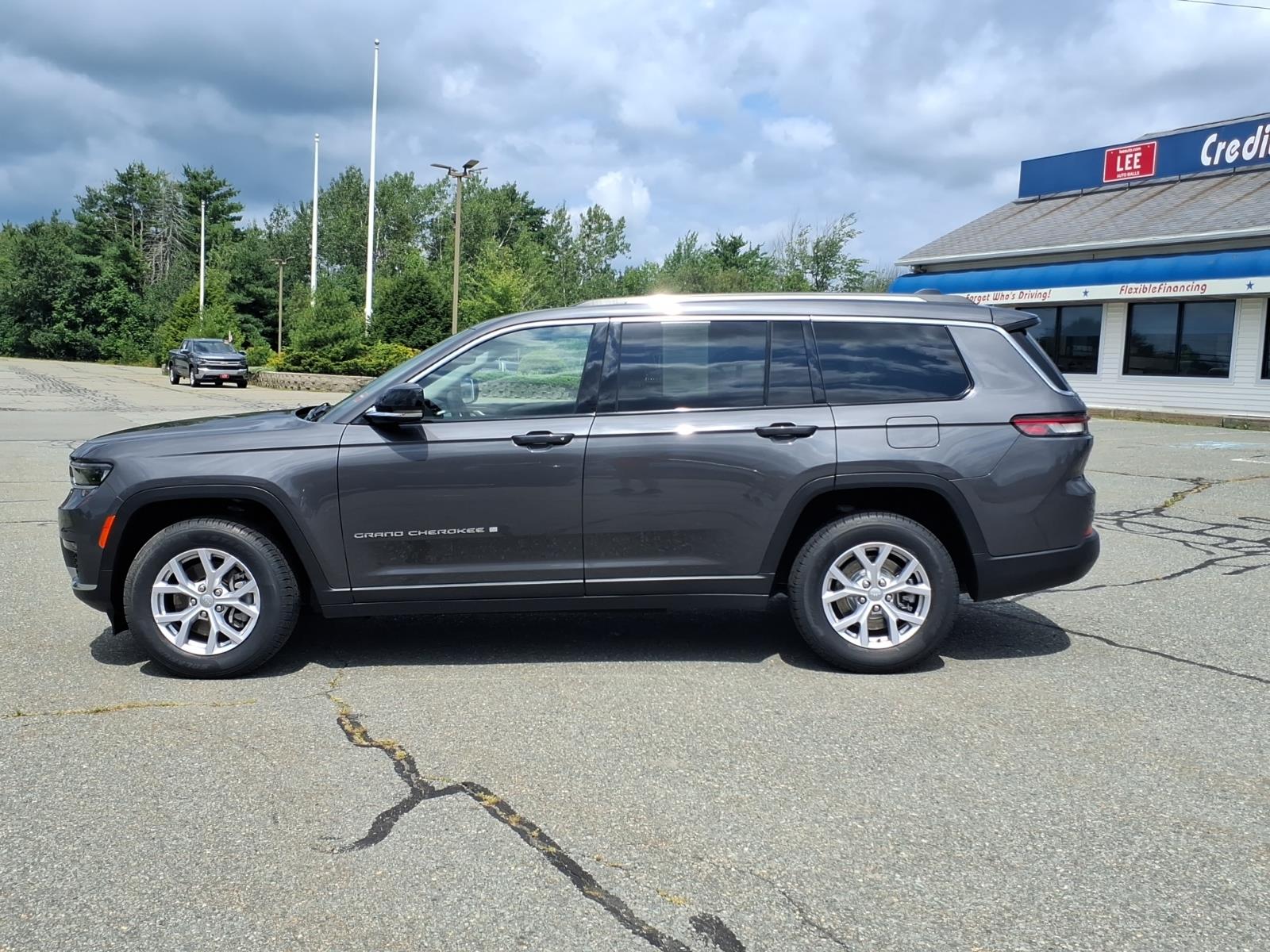2022 Jeep Grand Cherokee L Limited - Photo 8