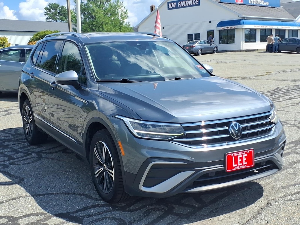Used 2024 Volkswagen Tiguan 2.0T SE SUV