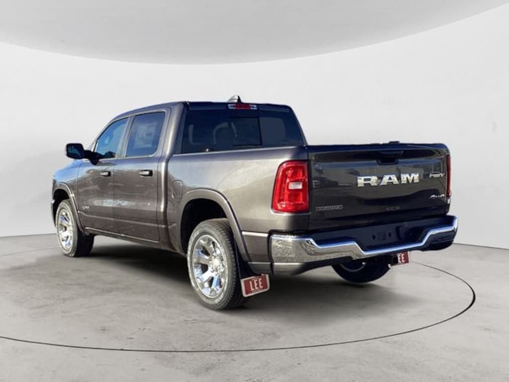 New 2026 Ram 1500 BIG HORN CREW CAB 4X4 5'7 BOX Pickup