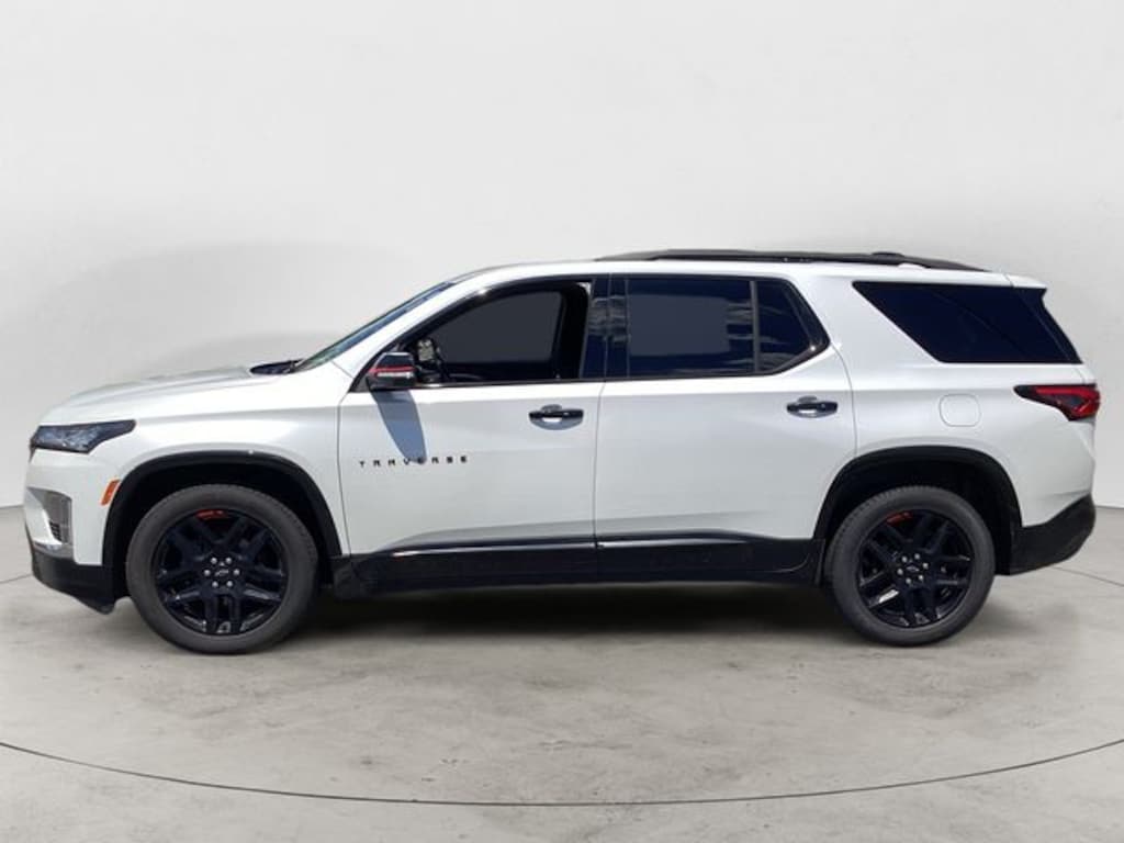 Used 2023 Chevrolet Traverse Premier SUV