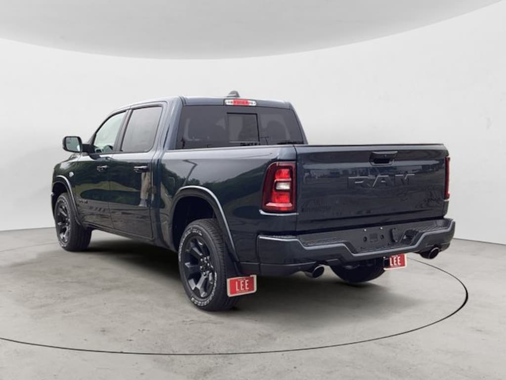 New 2026 Ram 1500 BIG HORN CREW CAB 4X4 5'7 BOX Pickup