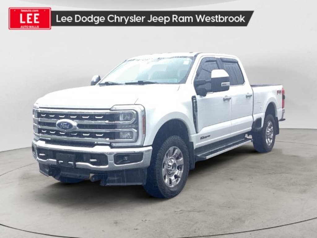 Used 2024 Ford F-250SD Lariat Truck