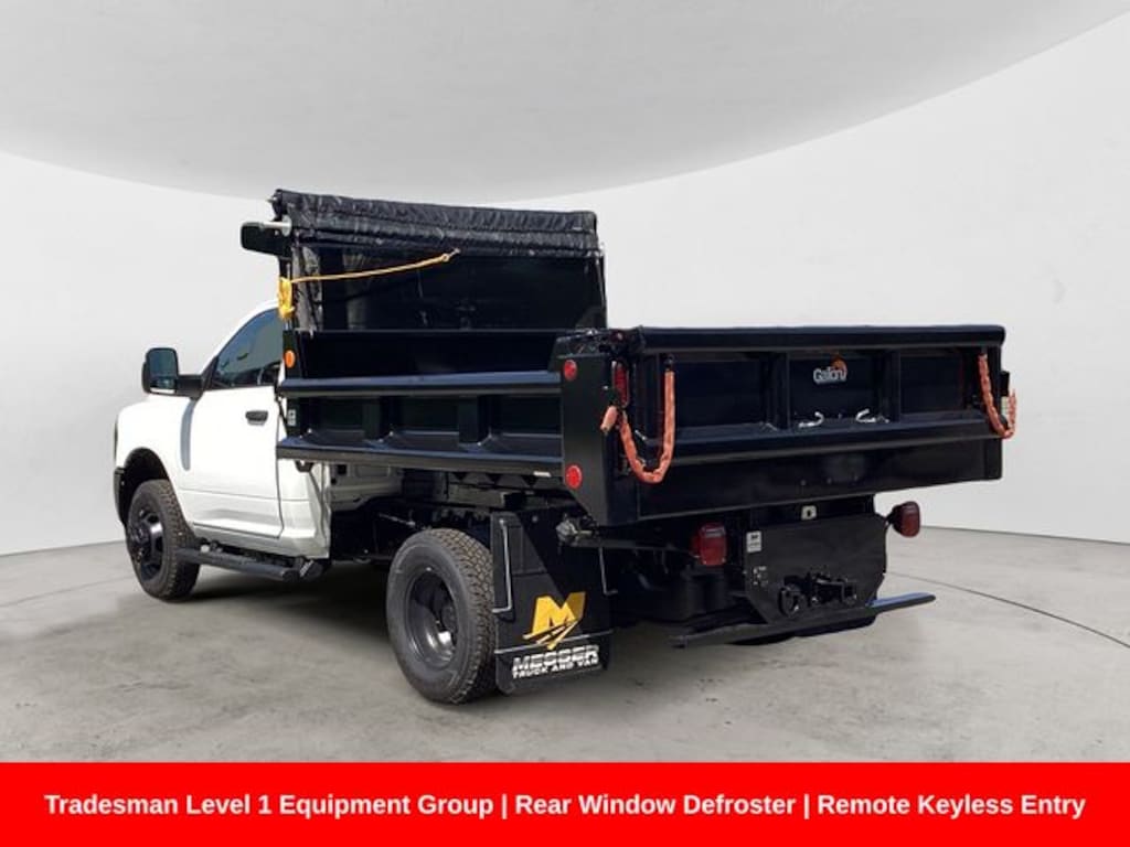 New 2026 Ram 3500 Chassis Cab TRADESMAN REGULAR 4X4 60' CA Pickup