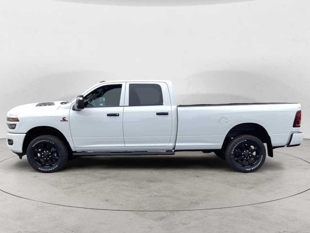 New 2026 Ram 2500 BLACK EXPRESS CREW CAB 4X4 8' BOX Pickup