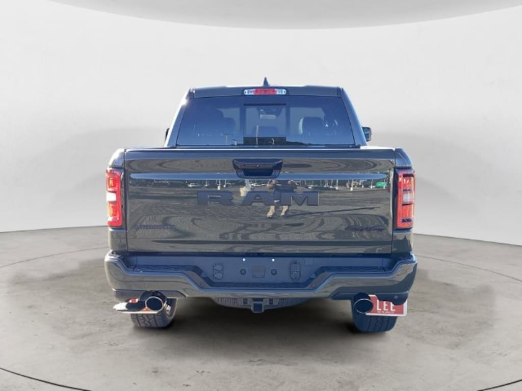 New 2027 Ram 1500 LARAMIE CREW CAB 4X4 5'7 BOX Pickup