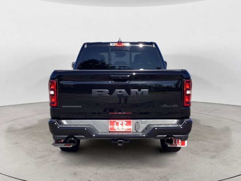 New 2027 Ram 1500 BIG HORN CREW CAB 4X4 5'7 BOX Pickup