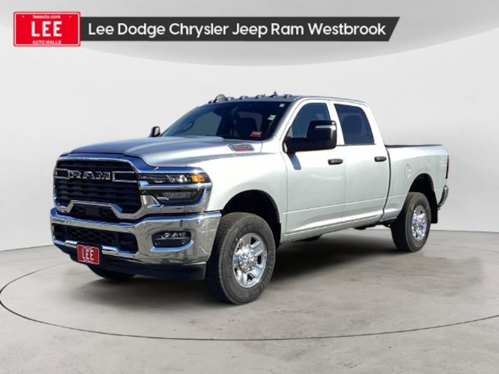 New 2026 Ram 2500 TRADESMAN CREW CAB 4X4 6'4 BOX Pickup
