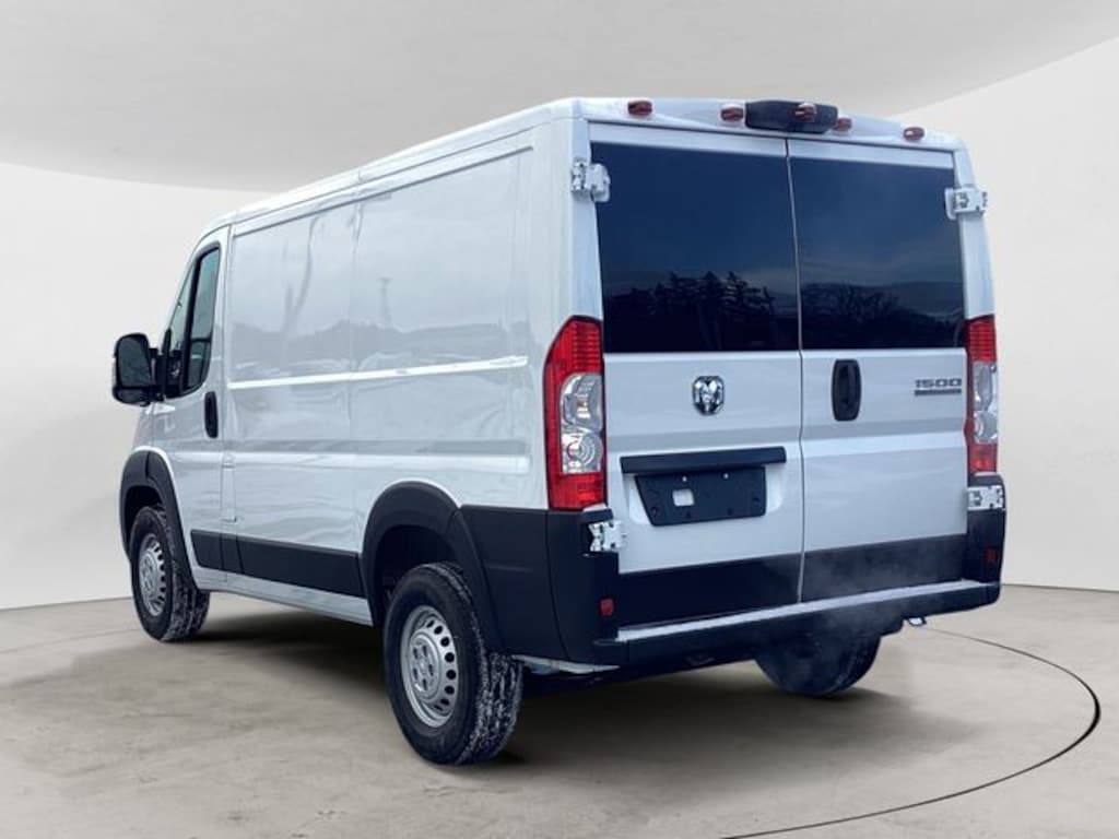 New 2026 Ram ProMaster PROMASTER 1500 TRADESMAN CARGO VAN LOW ROOF 118' W Cargo Van