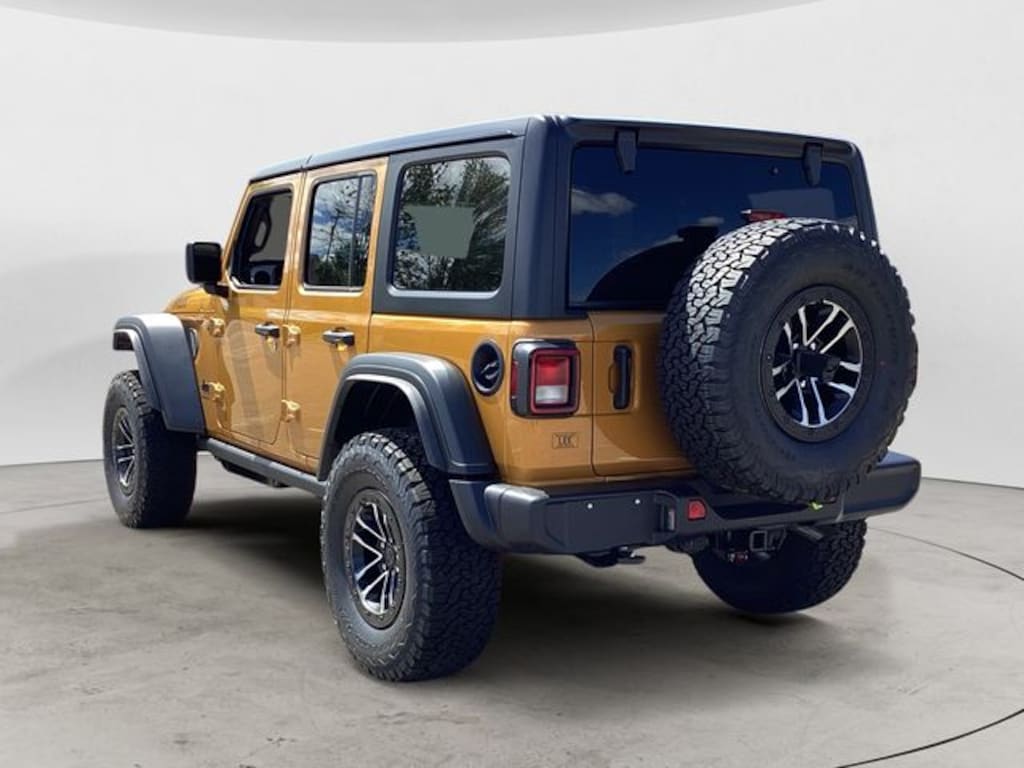 New 2026 Jeep Wrangler 4-DOOR WILLYS Sport Utility