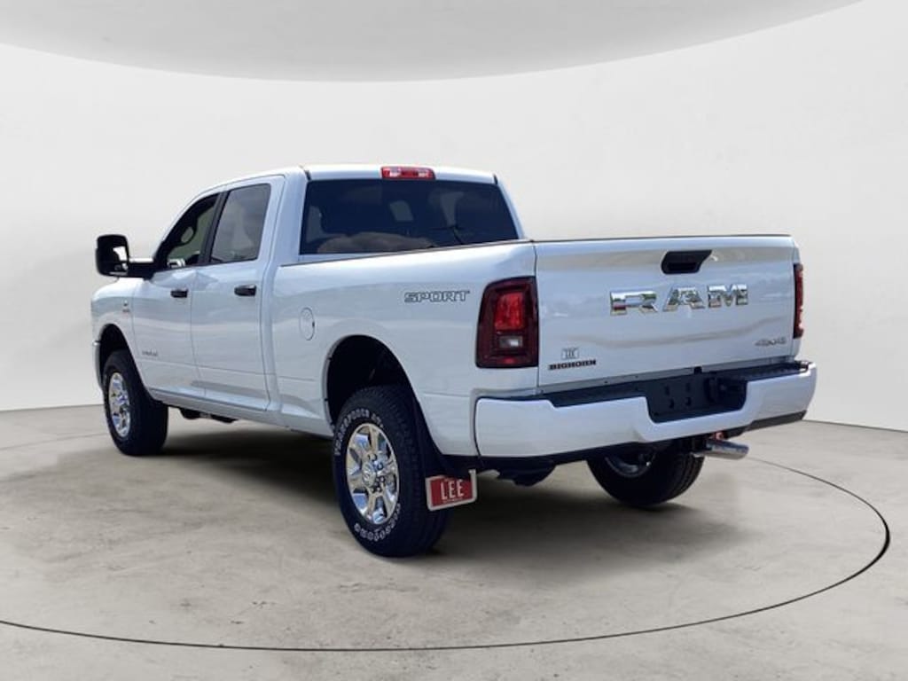 New 2026 Ram 2500 BIG HORN CREW CAB 4X4 6'4 BOX Pickup