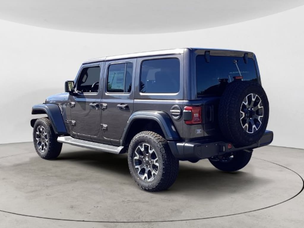 New 2027 Jeep Wrangler 4-DOOR SAHARA Sport Utility