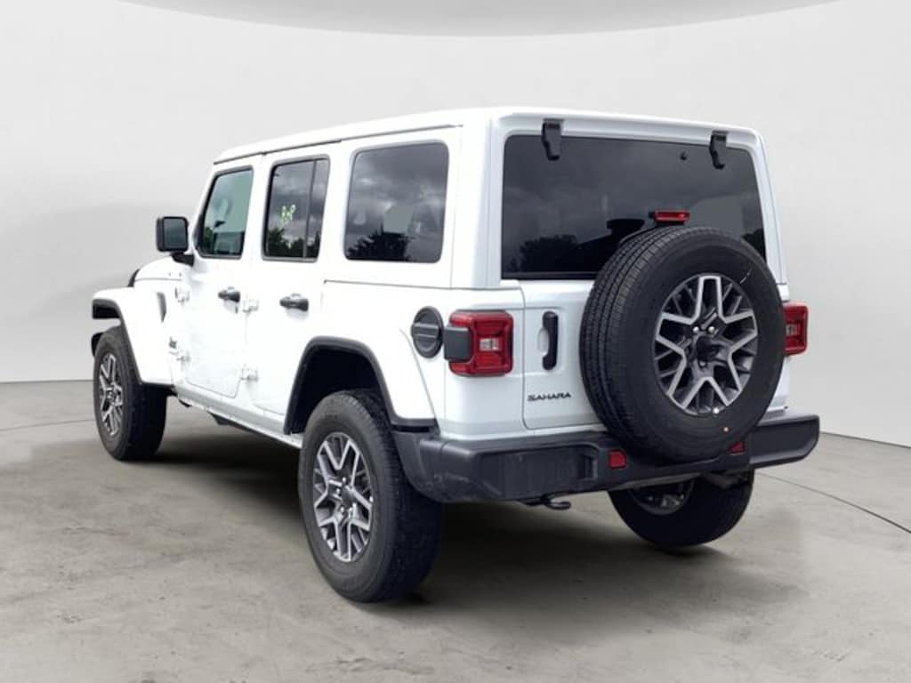 Certified 2025 Jeep Wrangler Sahara SUV