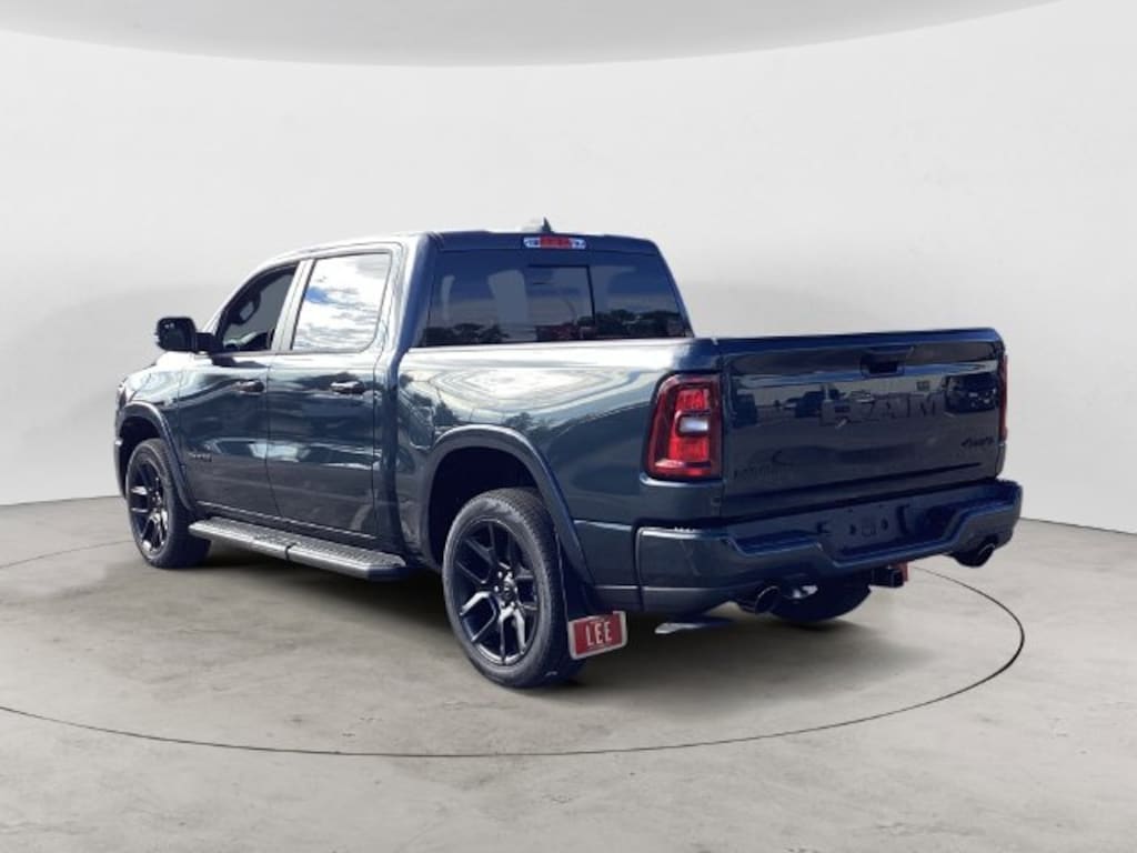 New 2027 Ram 1500 LARAMIE CREW CAB 4X4 5'7 BOX Pickup