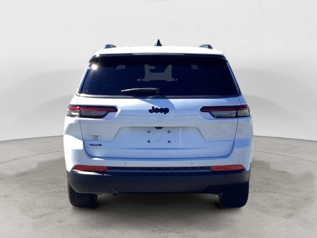 New 2027 Jeep Grand Cherokee L LAREDO ALTITUDE 4X4 Sport Utility