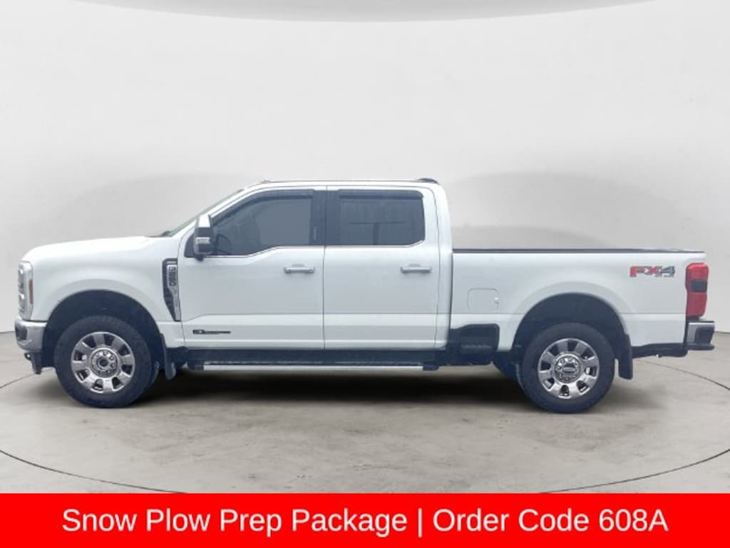 Used 2024 Ford F-250SD Lariat Truck