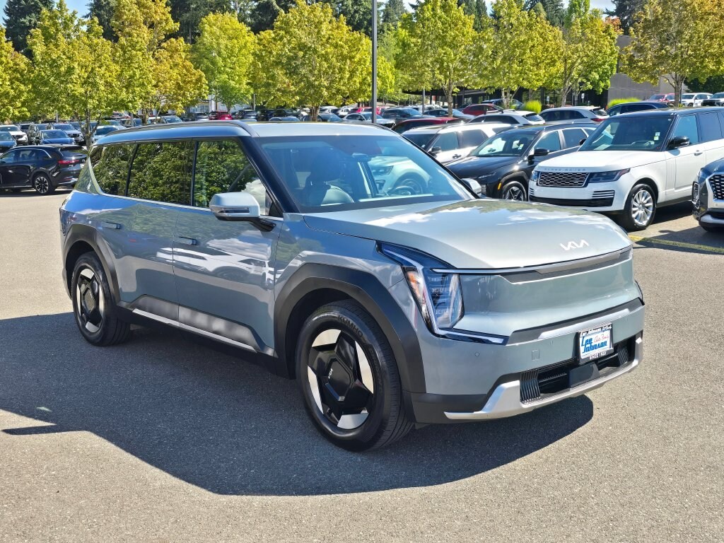 Used 2024 Kia EV9 Wind SUV