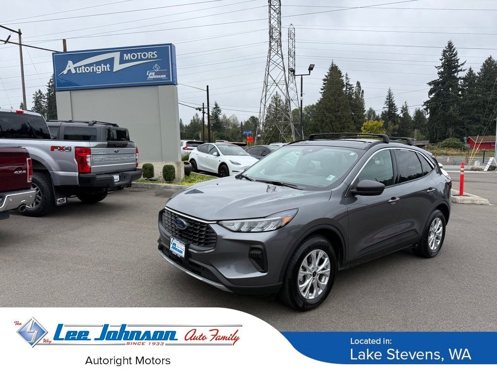 Used 2024 Ford Escape Active SUV
