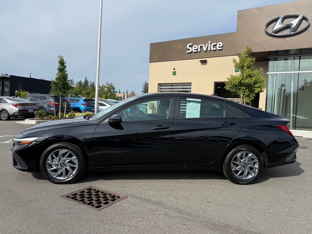 Certified 2025 Hyundai Elantra Hybrid Blue Sedan