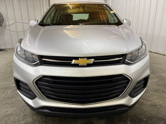 Used 2017 Chevrolet Trax LS with VIN 3GNCJKSBXHL290676 for sale in Van Wert, OH