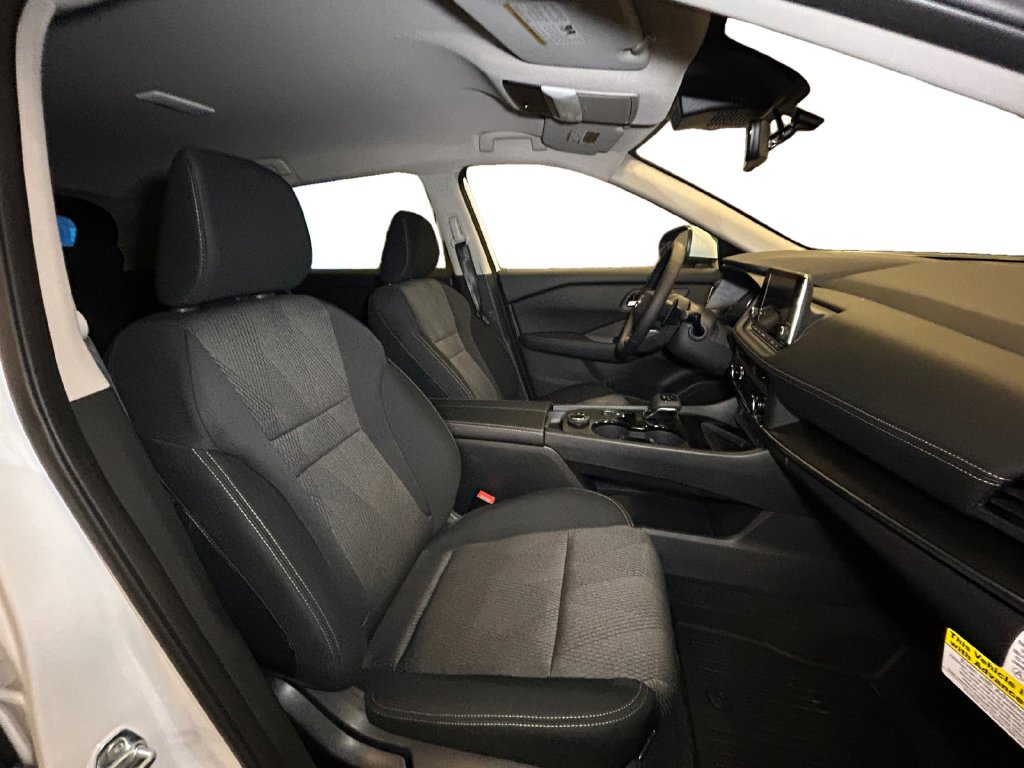 2026 Nissan Rogue SV - Photo 16