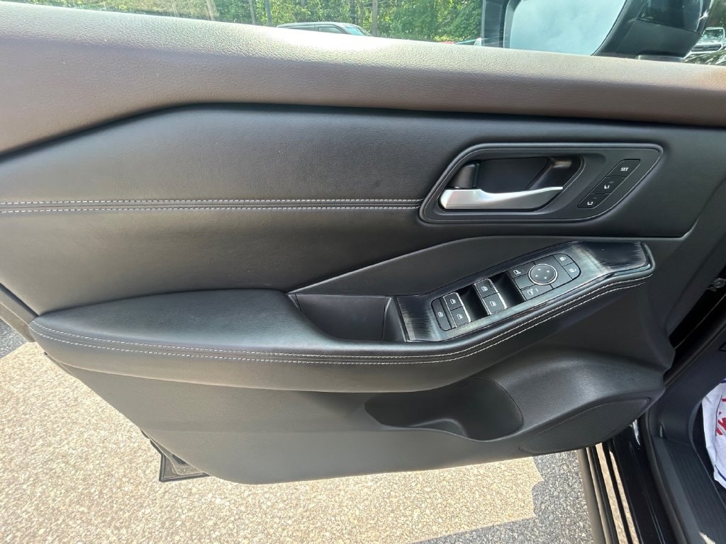 2023 Nissan Rogue SL - Photo 24