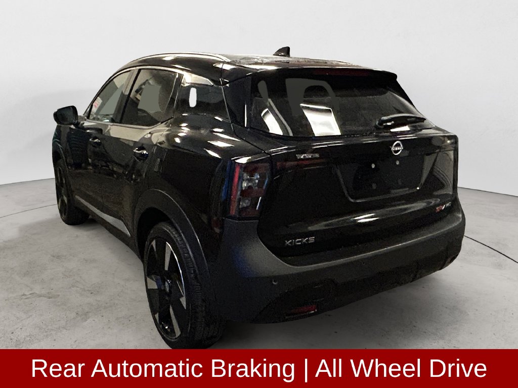 Used 2026 Nissan Kicks SR SUV