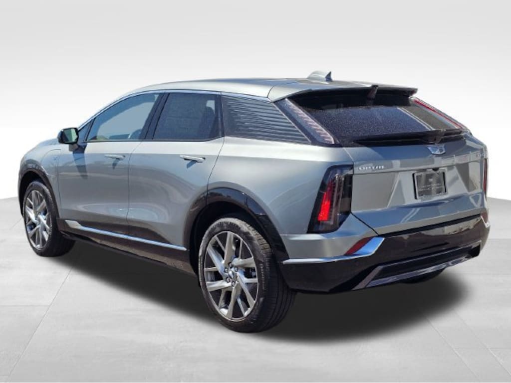 New 2026 CADILLAC OPTIQ Luxury SUV