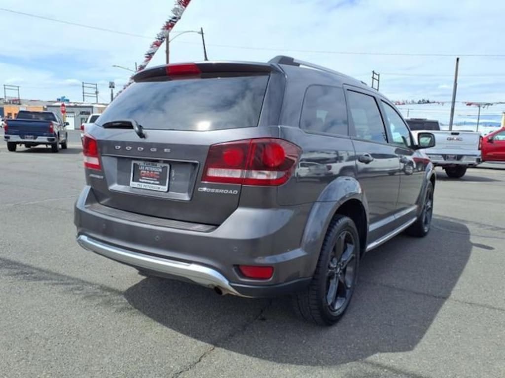 Used 2020 Dodge Journey Crossroad SUV