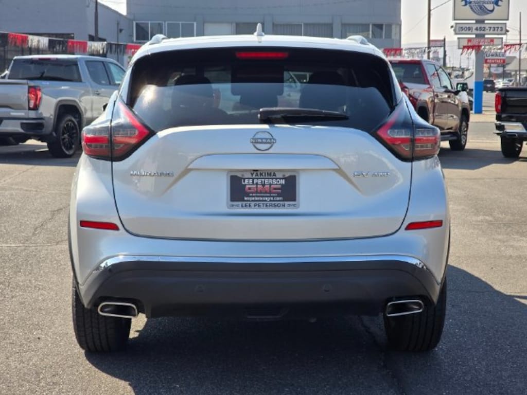 Used 2023 Nissan Murano SV SUV