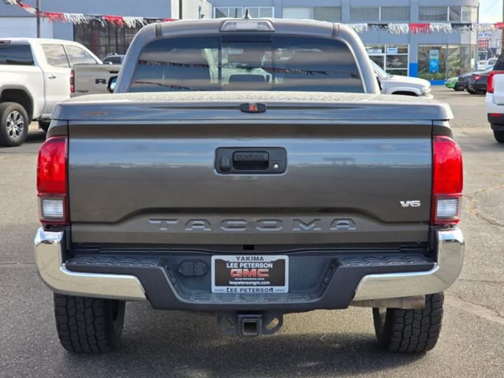 Used 2018 Toyota Tacoma SR5 Truck Double Cab