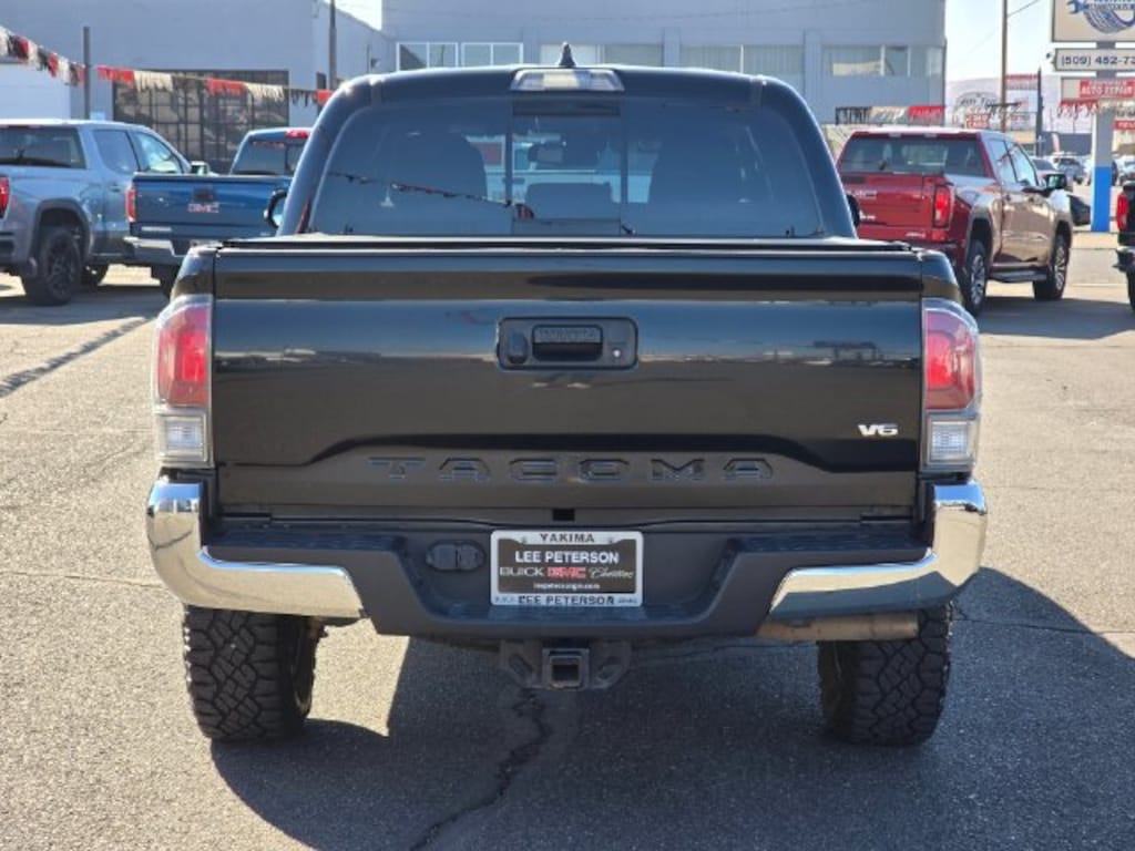 Used 2022 Toyota Tacoma 4WD SR Truck Double Cab