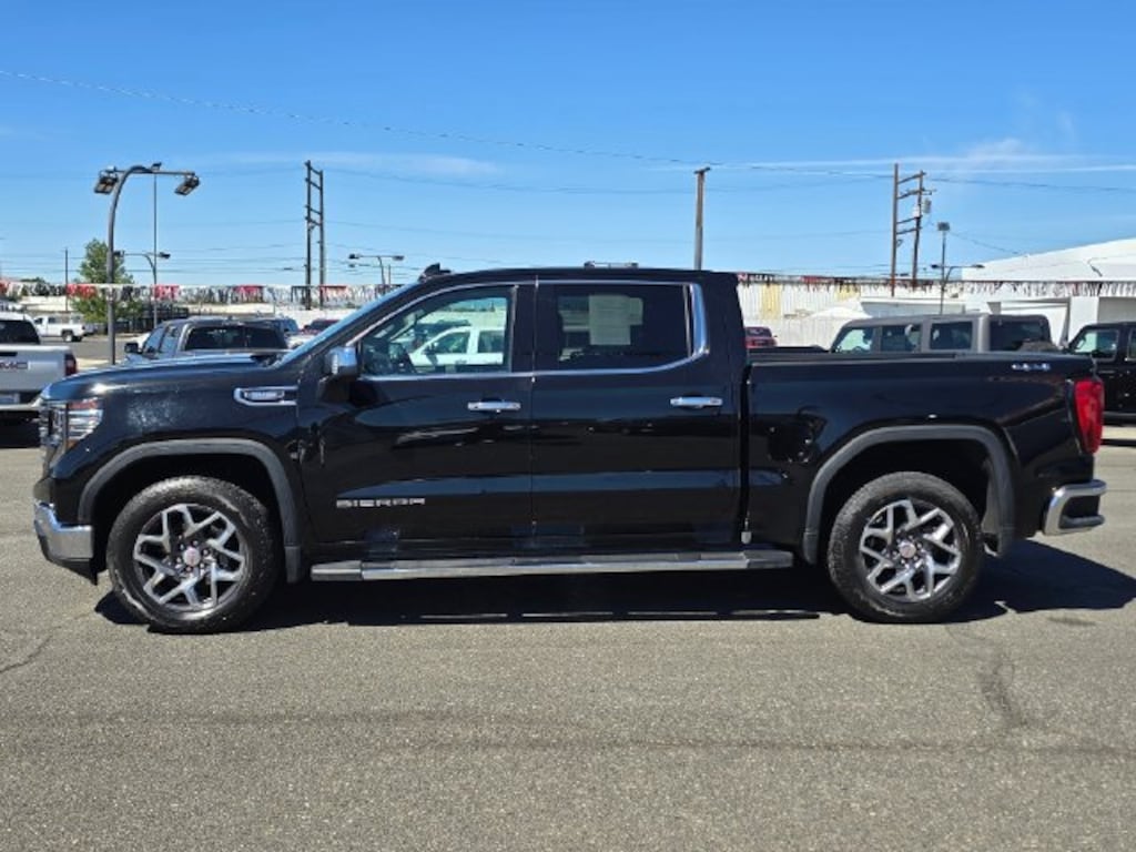Used 2022 GMC Sierra 1500 SLT Truck Crew Cab