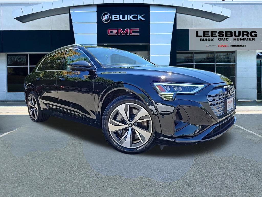 2024 Audi Q8 e-tron Premium Plus